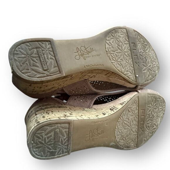 Life Stride Hinx Wedge Booties Sandals Cork Heeled Neutral Shoes Women's 9 W - Picture 9 of 14